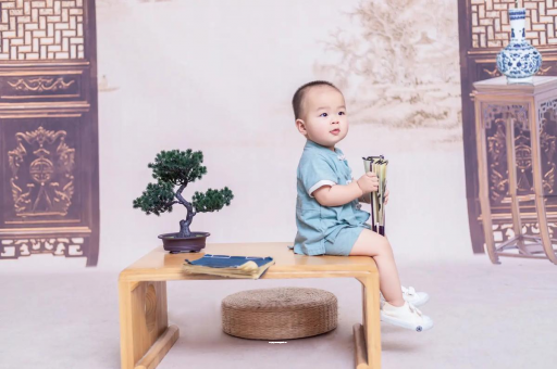 格尔木可爱的企鹅宝宝